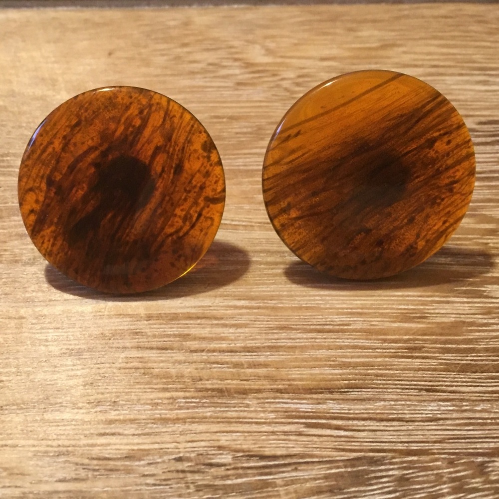 Gifted* no longer available Vintage 70s Tortoise Shell Earrings - Picture 1 of 6